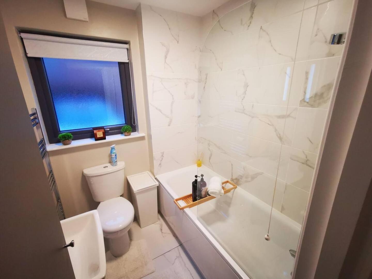 Belfast Central 2 Bedroom Luxurious Modern Stay Esterno foto