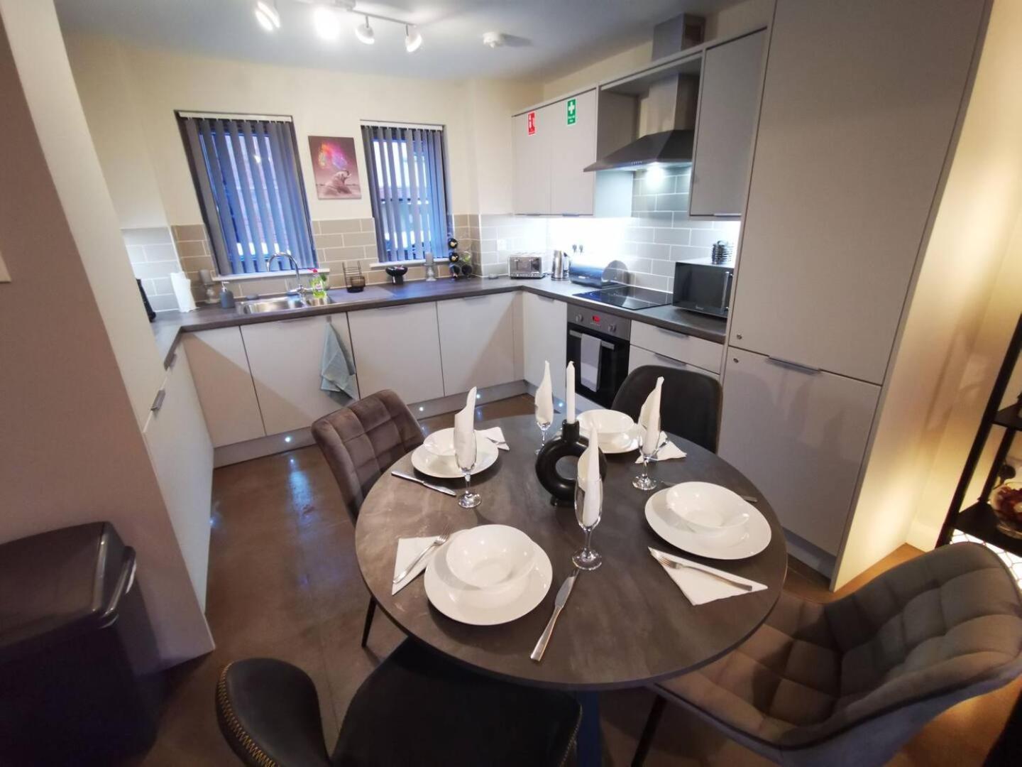 Belfast Central 2 Bedroom Luxurious Modern Stay Esterno foto