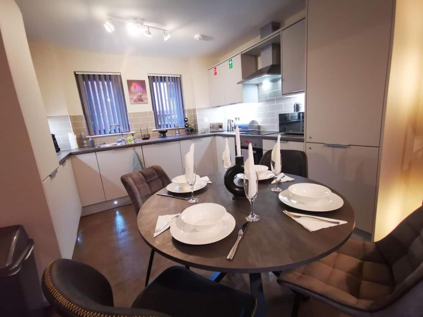 Belfast Central 2 Bedroom Luxurious Modern Stay Esterno foto
