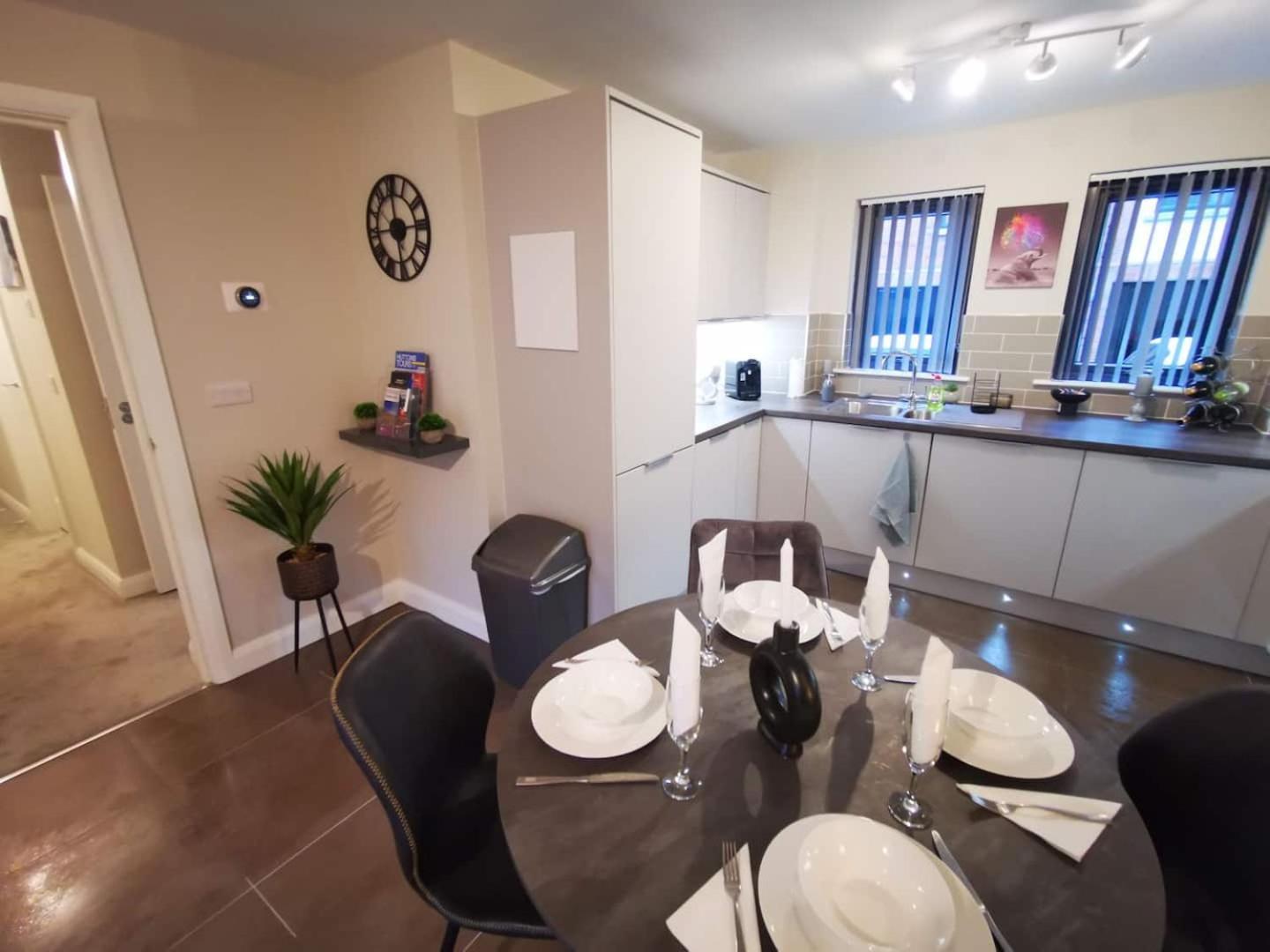 Belfast Central 2 Bedroom Luxurious Modern Stay Esterno foto