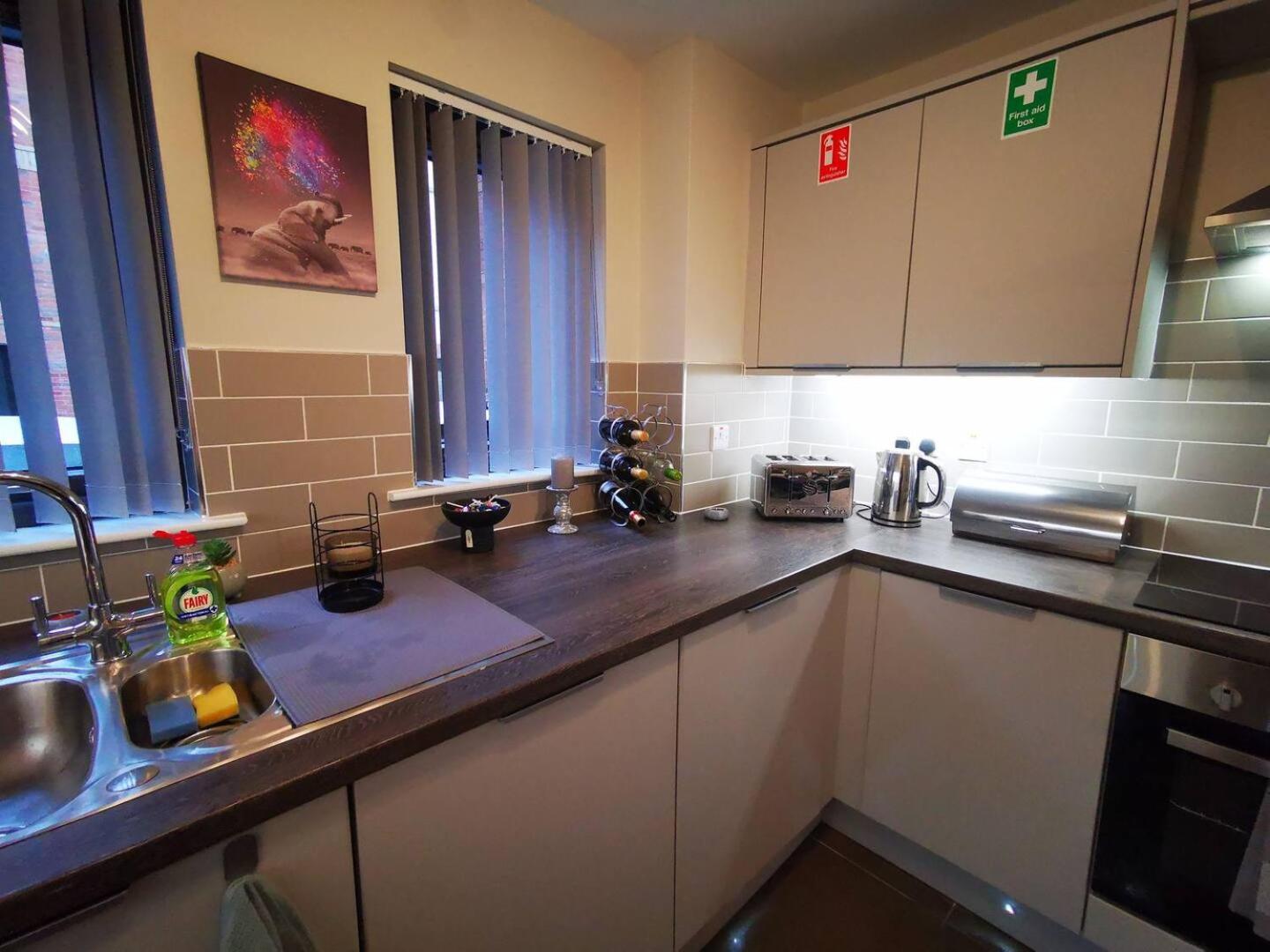 Belfast Central 2 Bedroom Luxurious Modern Stay Esterno foto