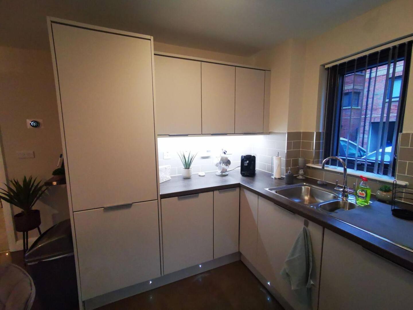 Belfast Central 2 Bedroom Luxurious Modern Stay Esterno foto